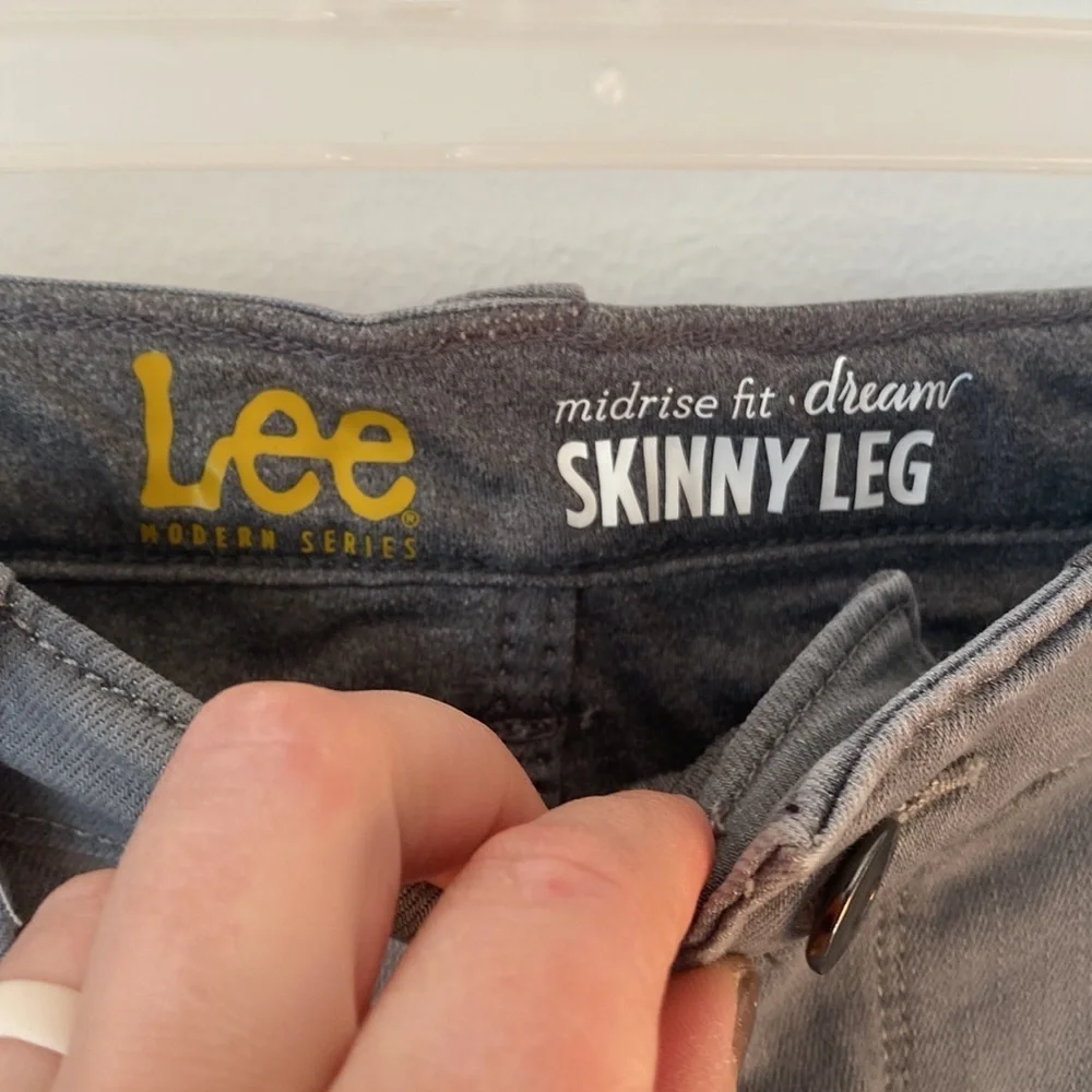 LEE gray skinny jeans